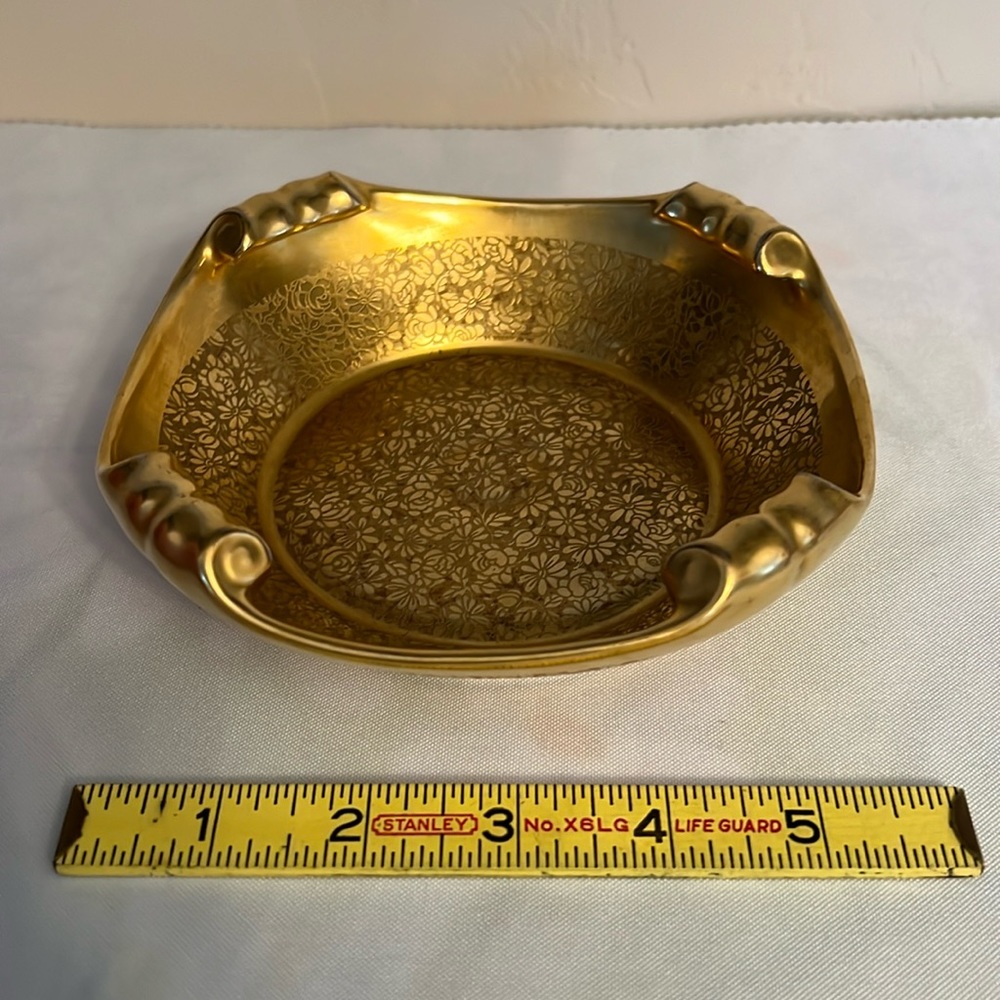 Candy dish with flowers etched in finish